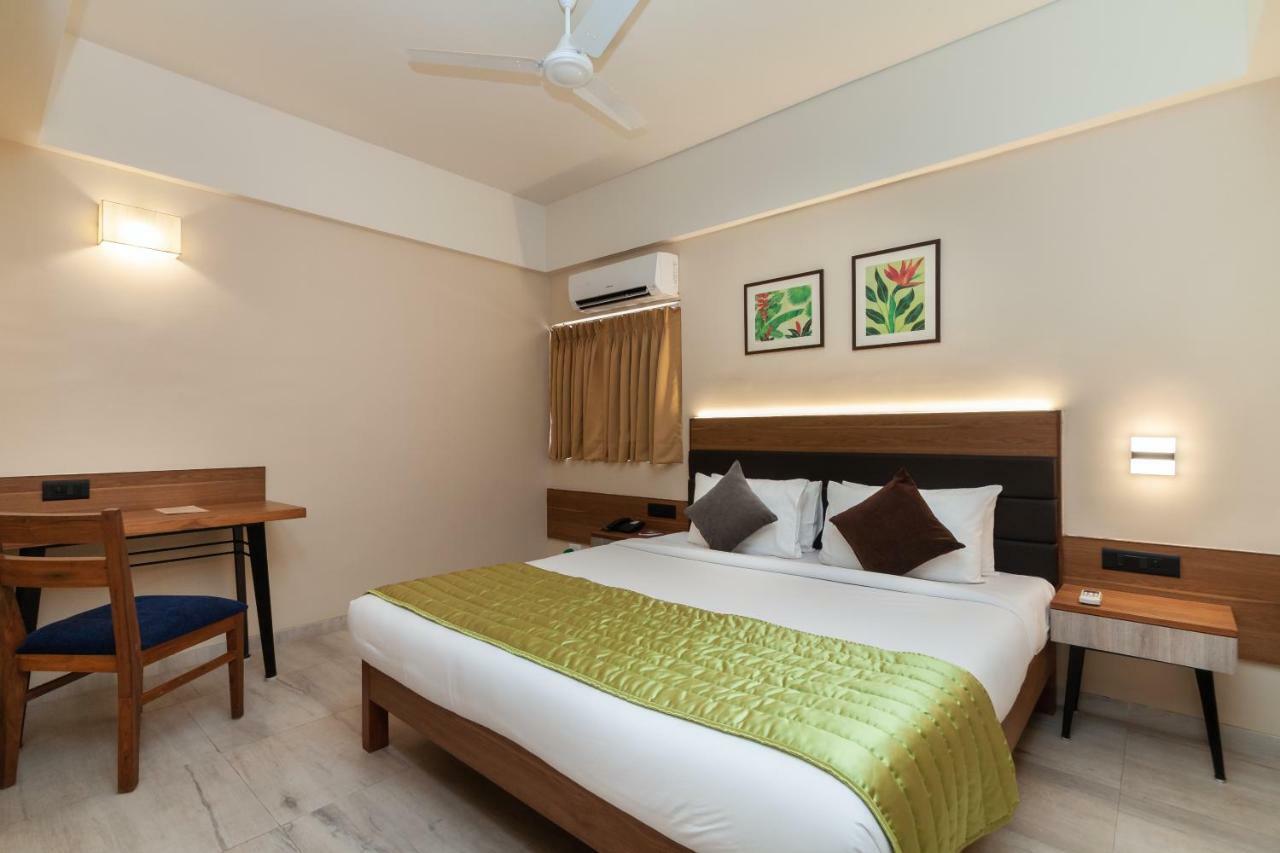 Somy Plaza Calangute Goa - Formerly Somy Resort Exterior photo